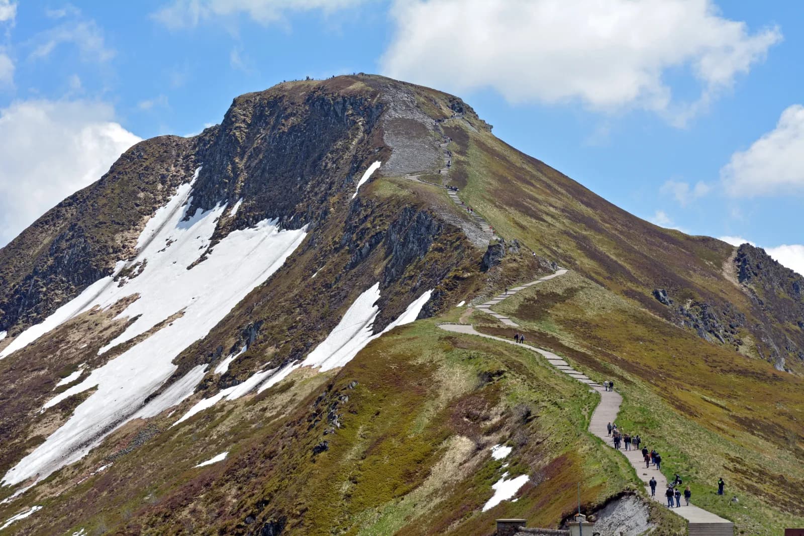 GR400 / GR465 Tour des Monts du Cantal - photo 1